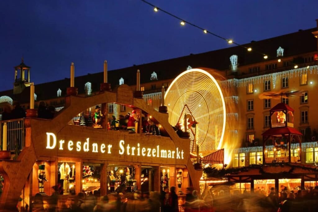 Do Christmas markets in Germany accept credit cards