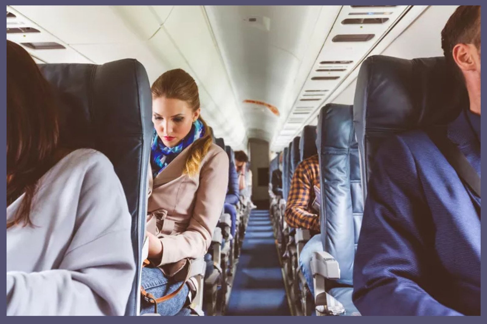 Better to Sit on the Left or Right Side of the Plane: A Complete Guide 2024